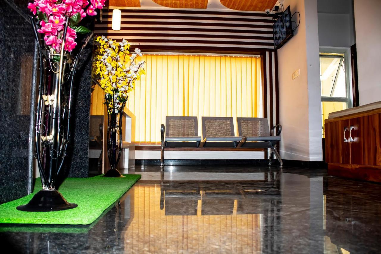Hotel Royal Suites Bengalúr Exteriér fotografie
