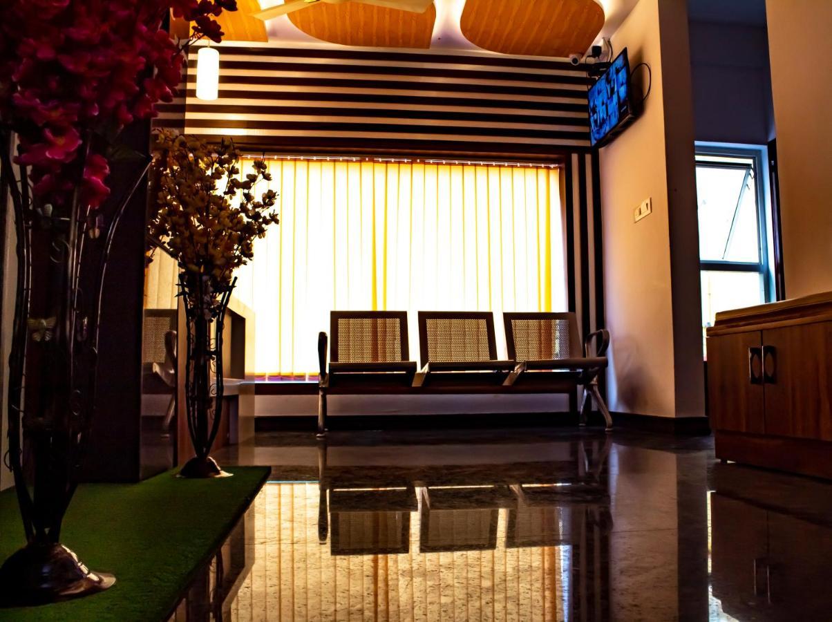 Hotel Royal Suites Bengalúr Exteriér fotografie
