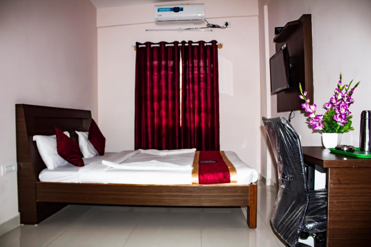 Hotel Royal Suites Bengalúr Exteriér fotografie